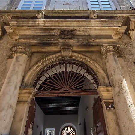 شقة Cavallo زادار